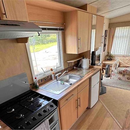 4-Bedroom Cosalt Caravan In Uddingston, Glasgow Dış mekan fotoğraf